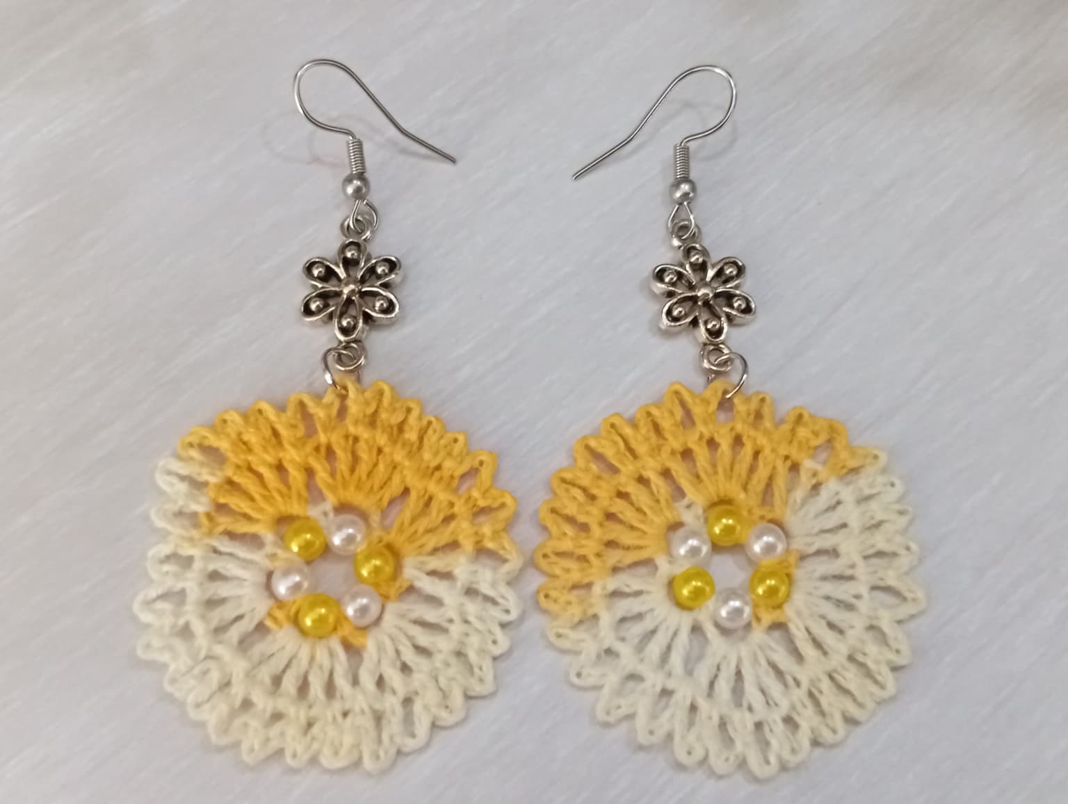 Boucle d'Oreille Jaune/Jaune clair avec perles