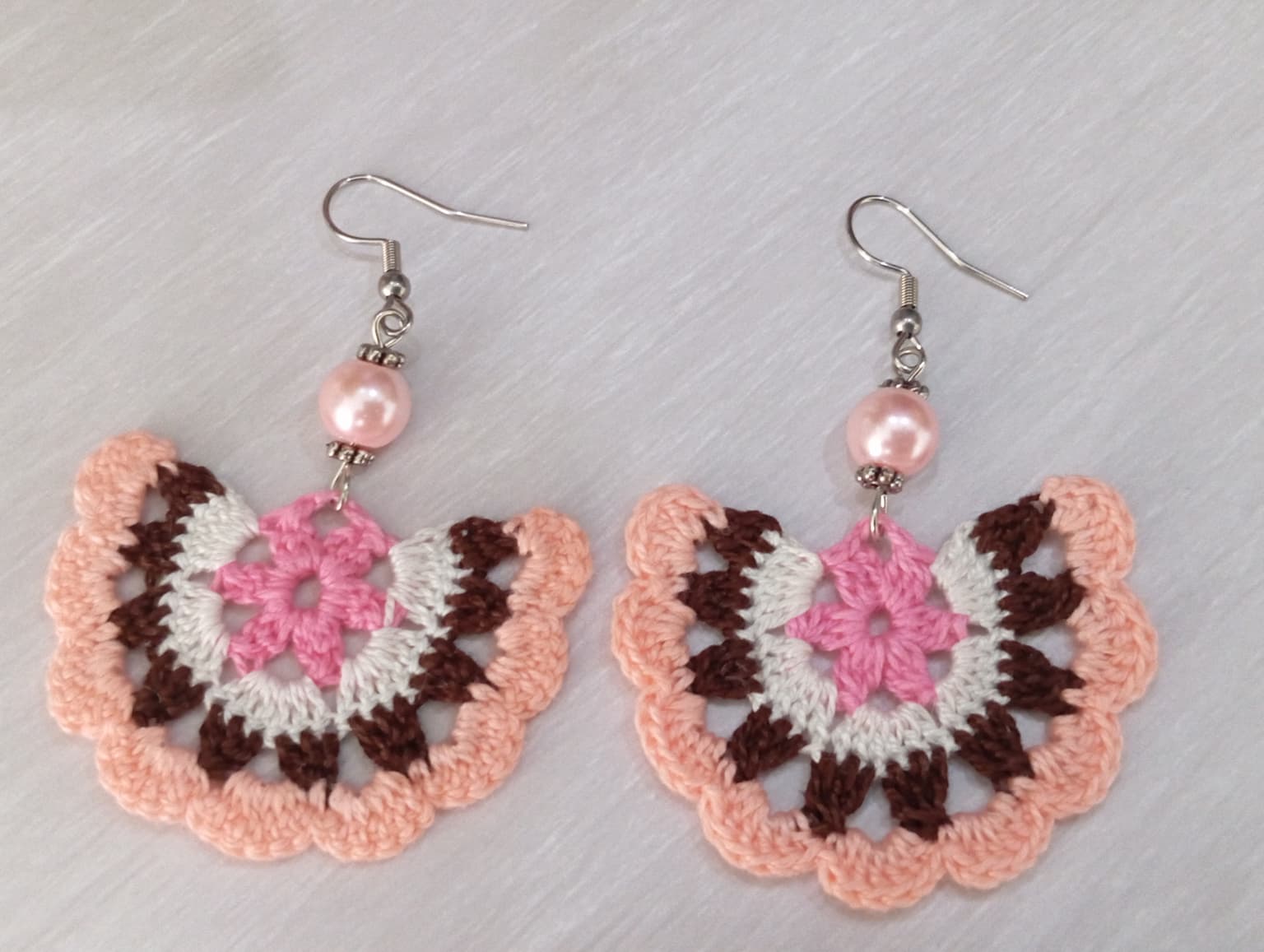 Boucle d'Oreille Rose/Marron/Blanche