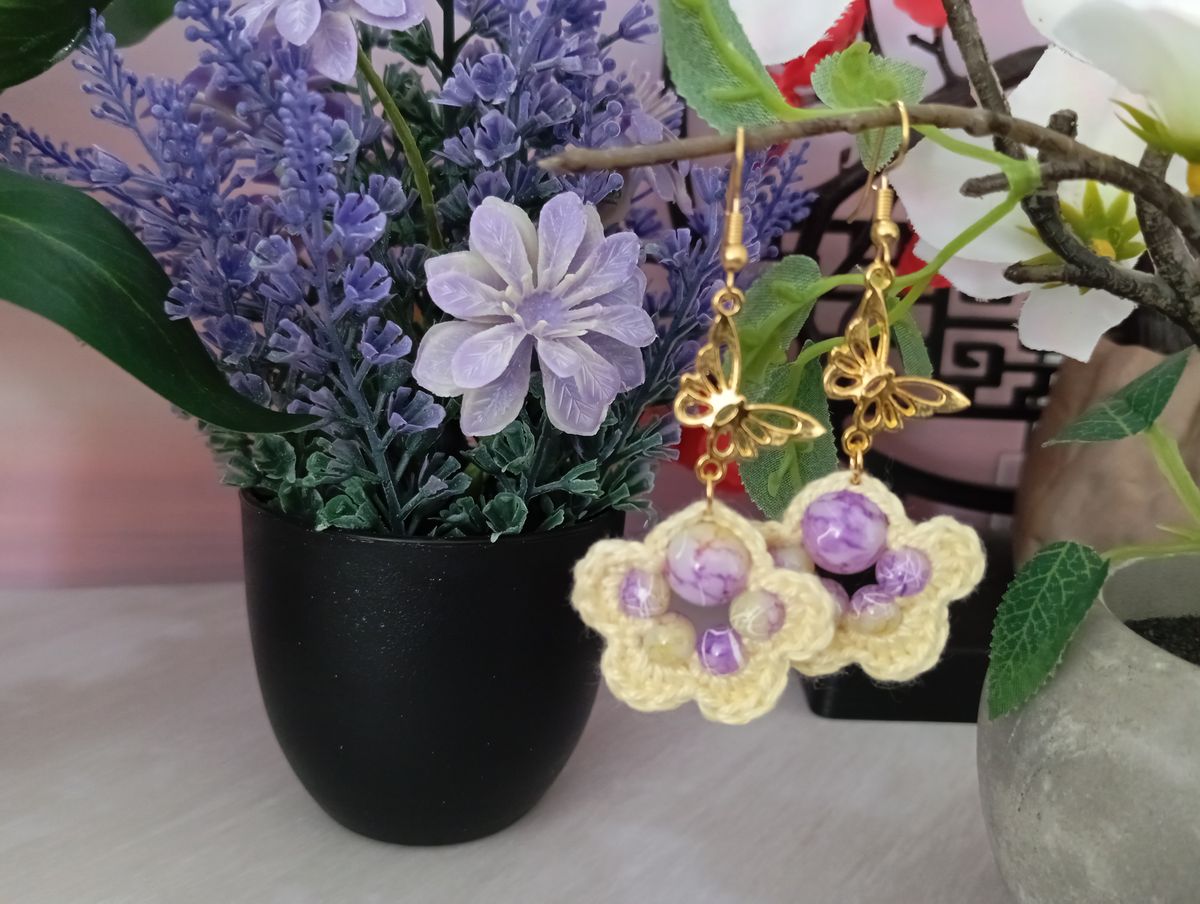 Boucle d'Oreille Jaune avec perles