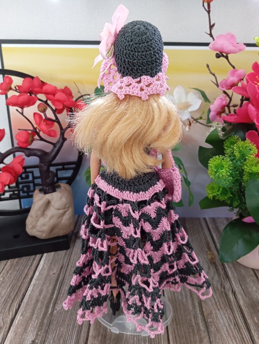 Robe longue grise/rose pour poupée type Barbie