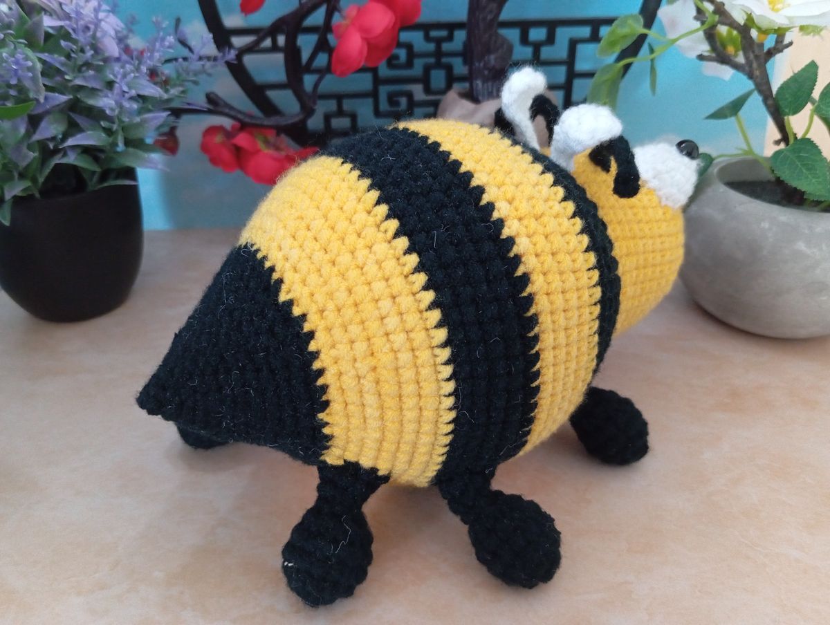 La petite abeille dodue