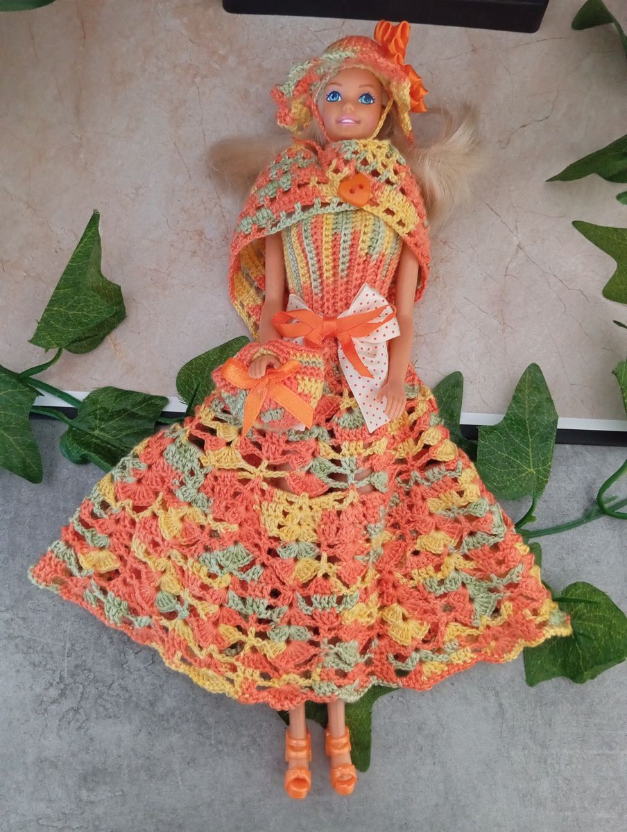 Robe longue orange/jaune/verte pour poupée type Barbie