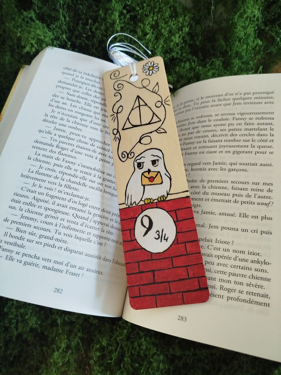 Marque-page artisanal – Univers de sorcellerie