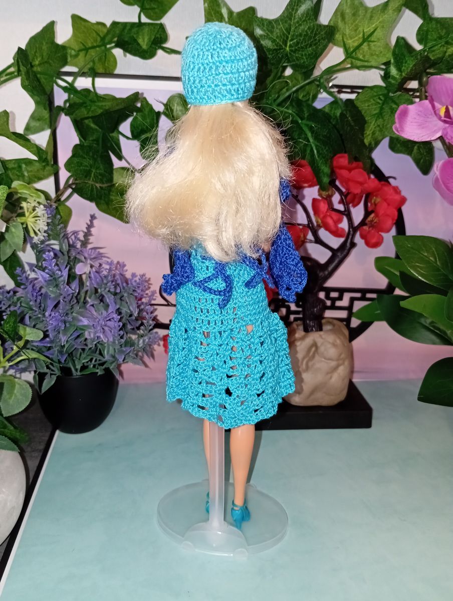 Robe courte bleu turquoise pour poupée type Barbie