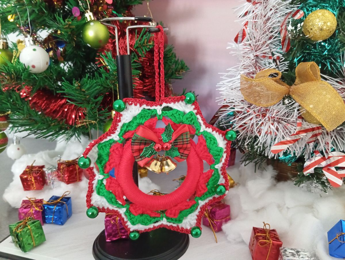 Petite couronne de Noël rouge/verte/blanche