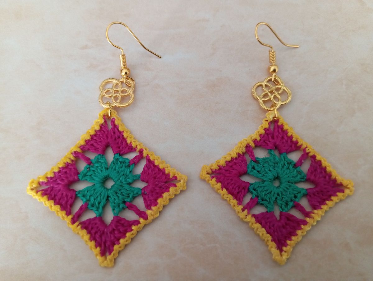 Boucle d'Oreille Carrée jaune/rose/verte