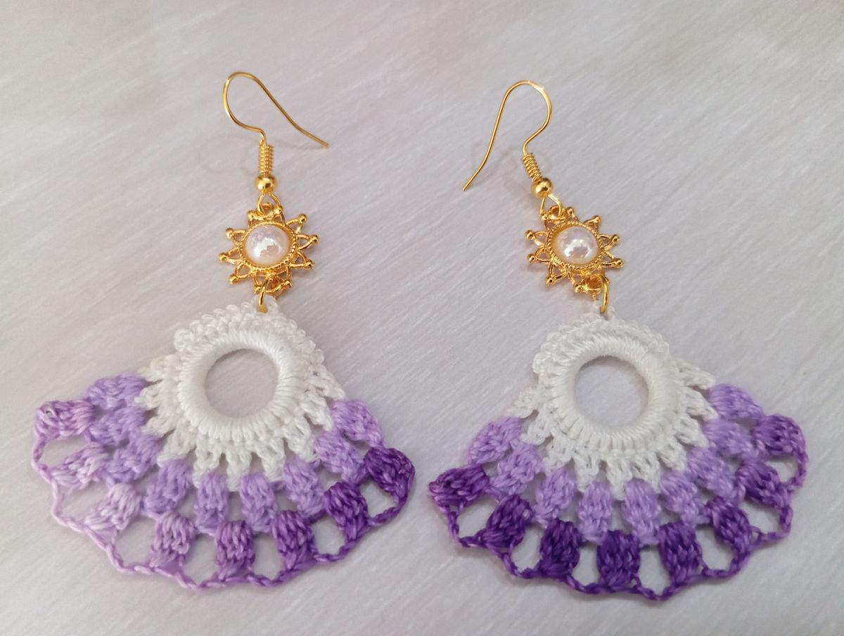 Boucle d'Oreille Blanche/Lilas