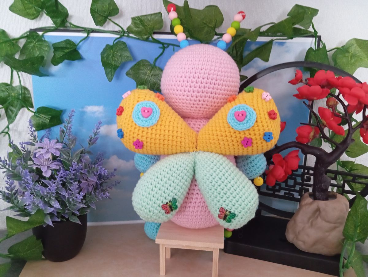 Papillon "Boules" Amigurumi Rose