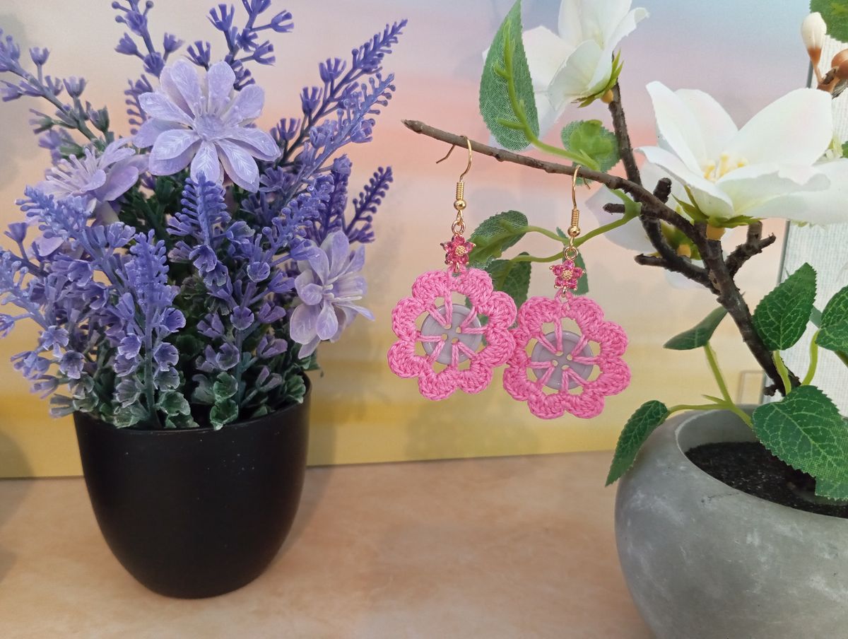 Boucle d'Oreille Rose avec bouton