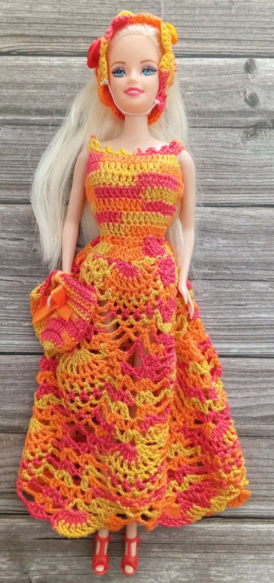 Robe orange/jaune/rouge pour poupée type Barbie