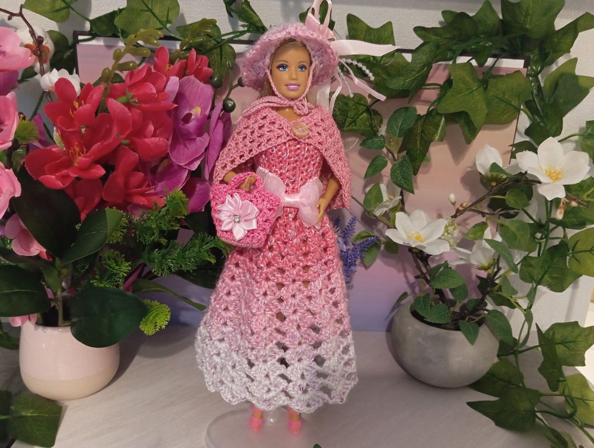 Robe longue rose dégradé pour poupée type Barbie