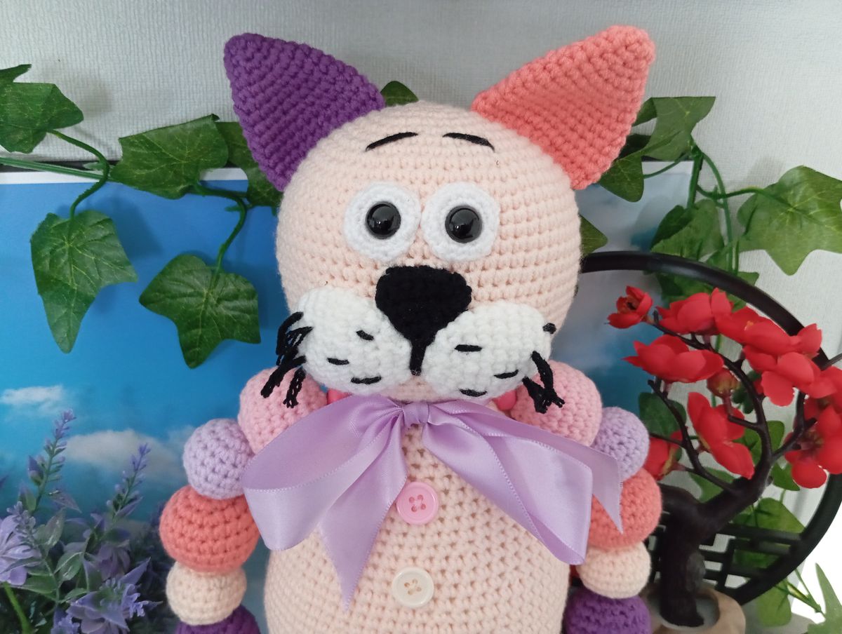 Chat "Boules" Amigurumi Rose