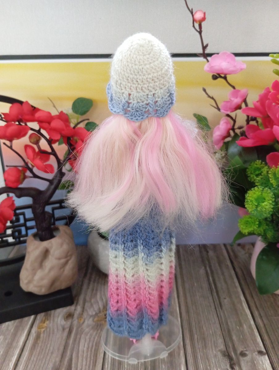 Robe bleu/blanc/rose pour poupée type Barbie