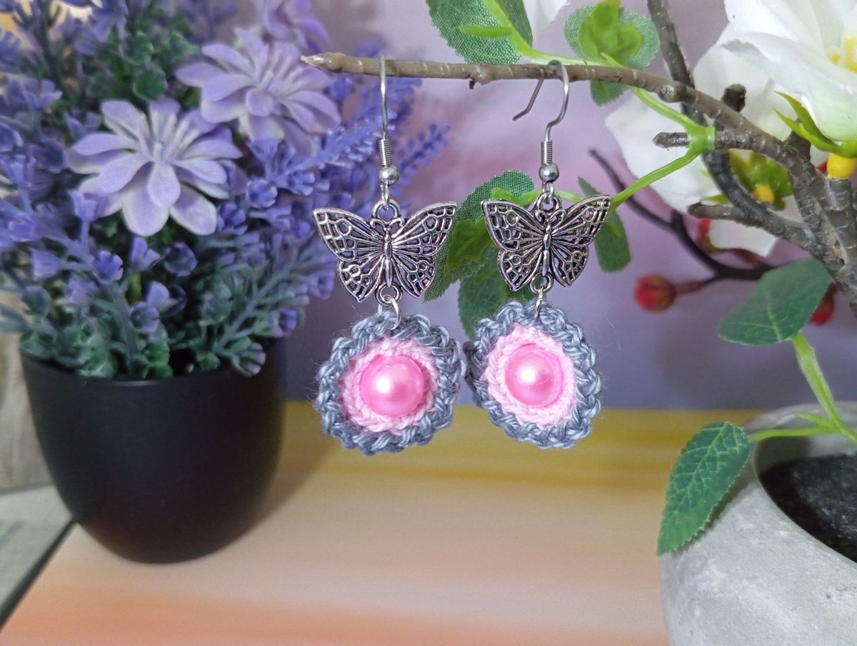 Boucle d'Oreille Rose/Grise avec perle