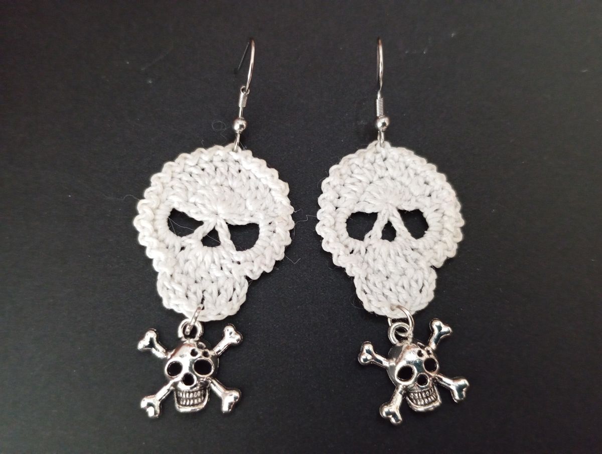 Boucle d'Oreille Halloween Crâne blanc