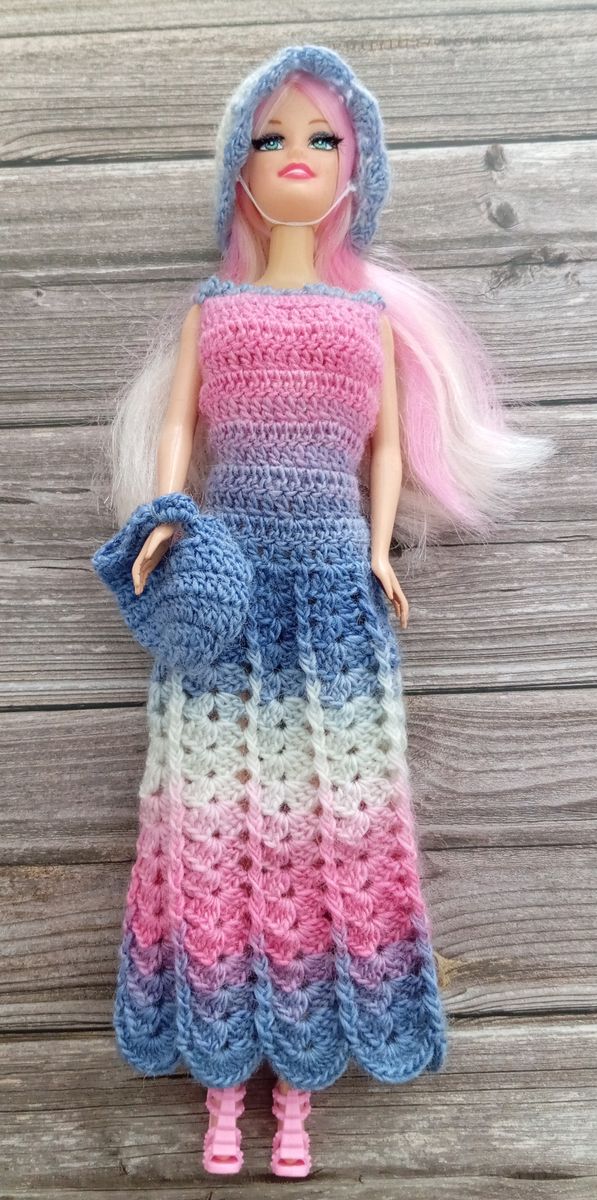 Robe bleu/blanc/rose pour poupée type Barbie