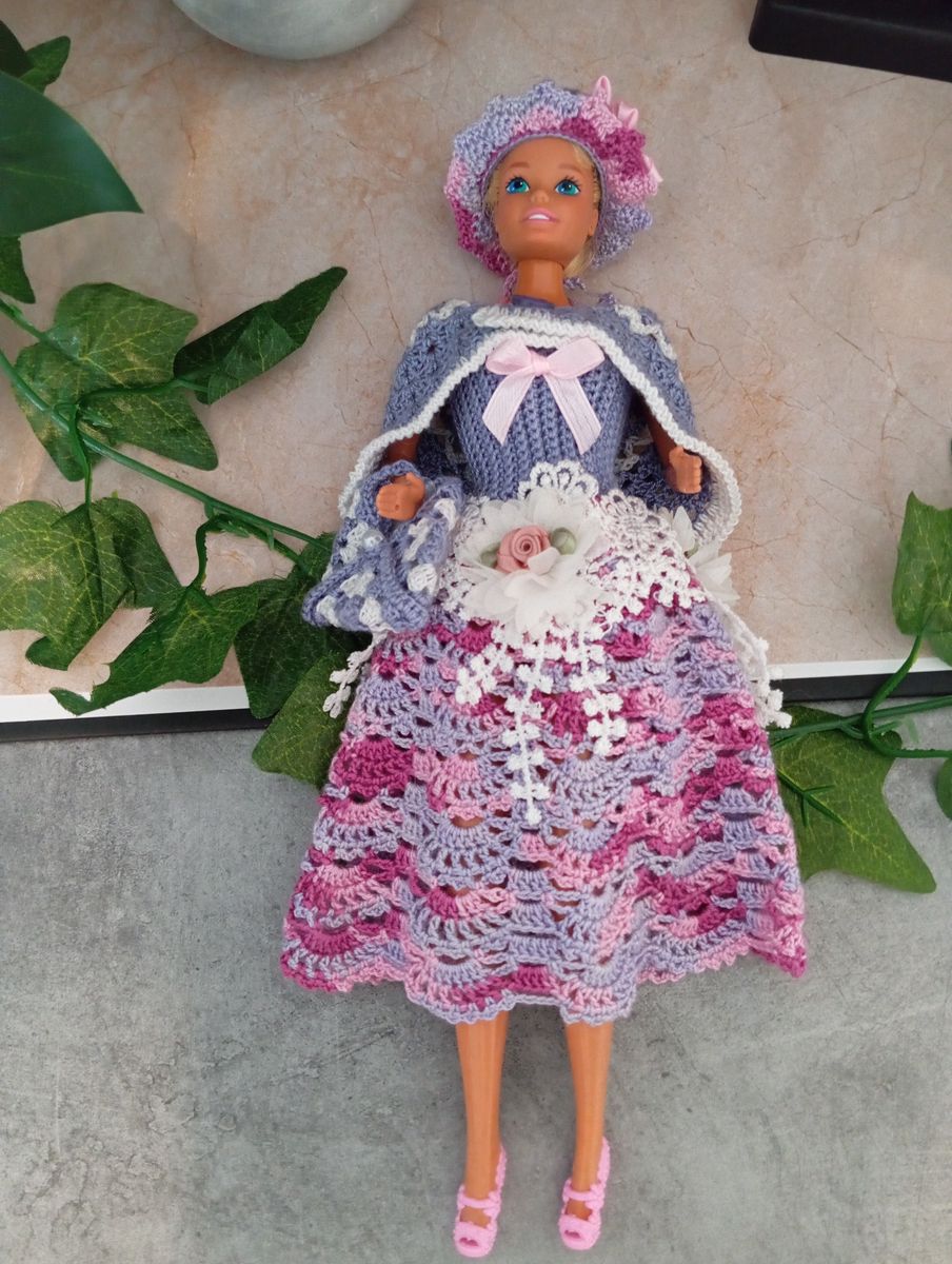 Robe longue mauve/violet/rose pour poupée type Barbie
