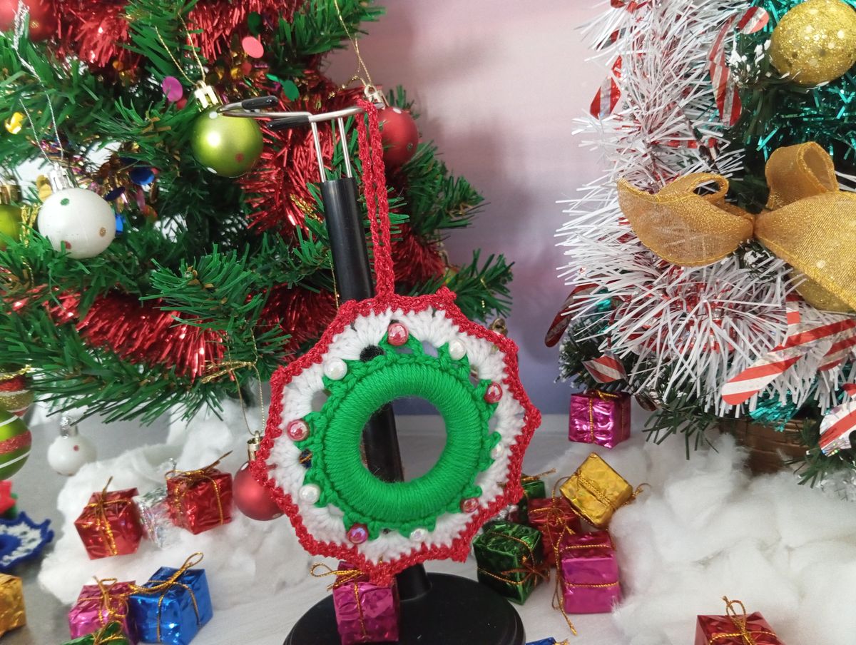 Petite couronne de Noël blanche/verte/rouge