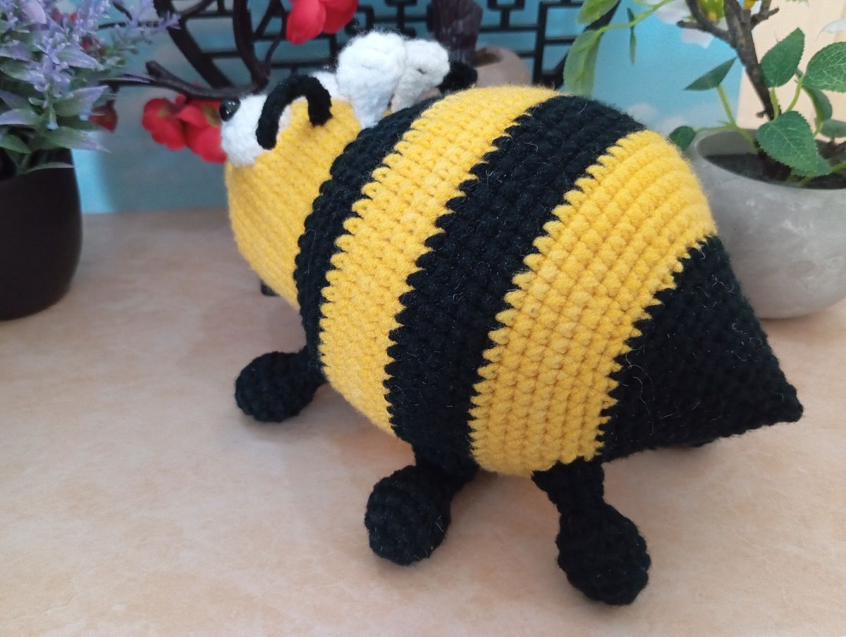 La petite abeille dodue