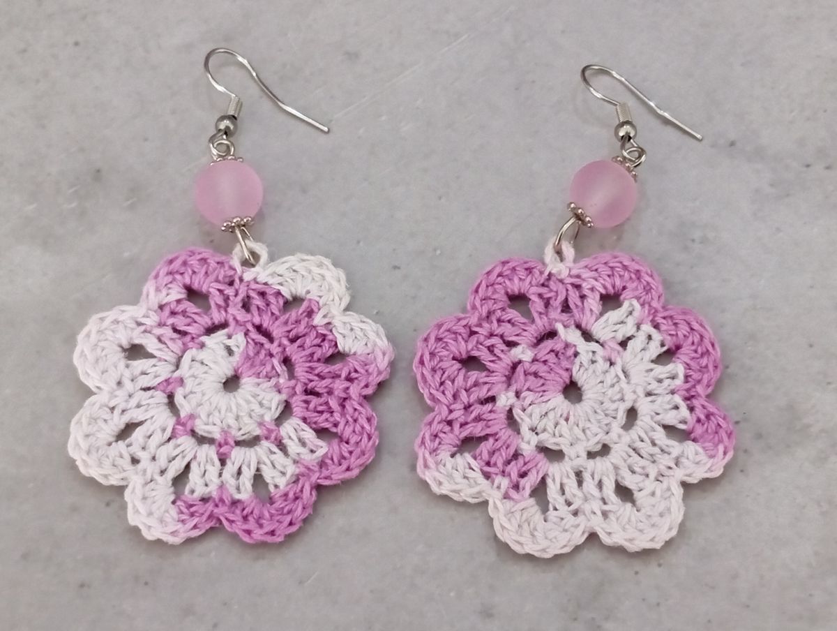 Boucle d'Oreille Lilas/Blanche