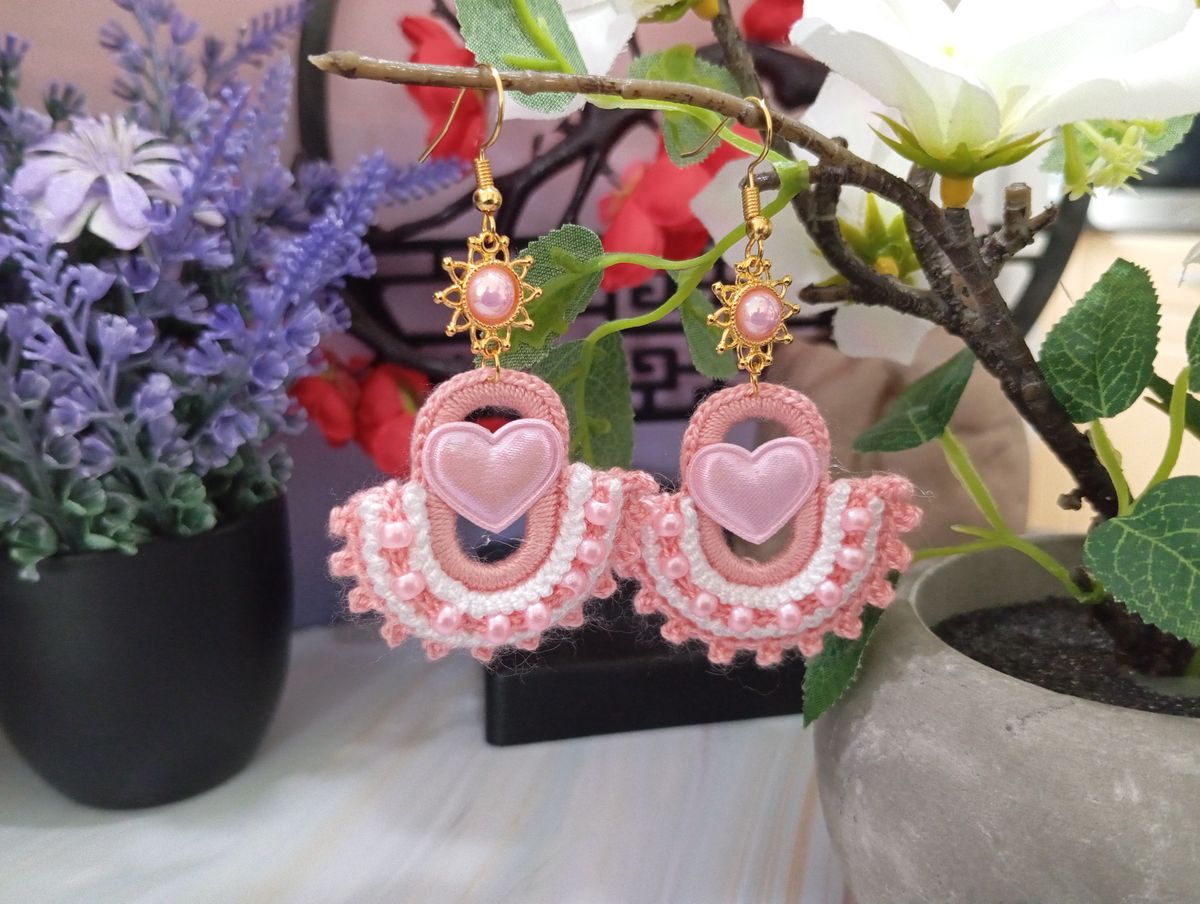 Boucle d'Oreille Rose/Blanche avec perles