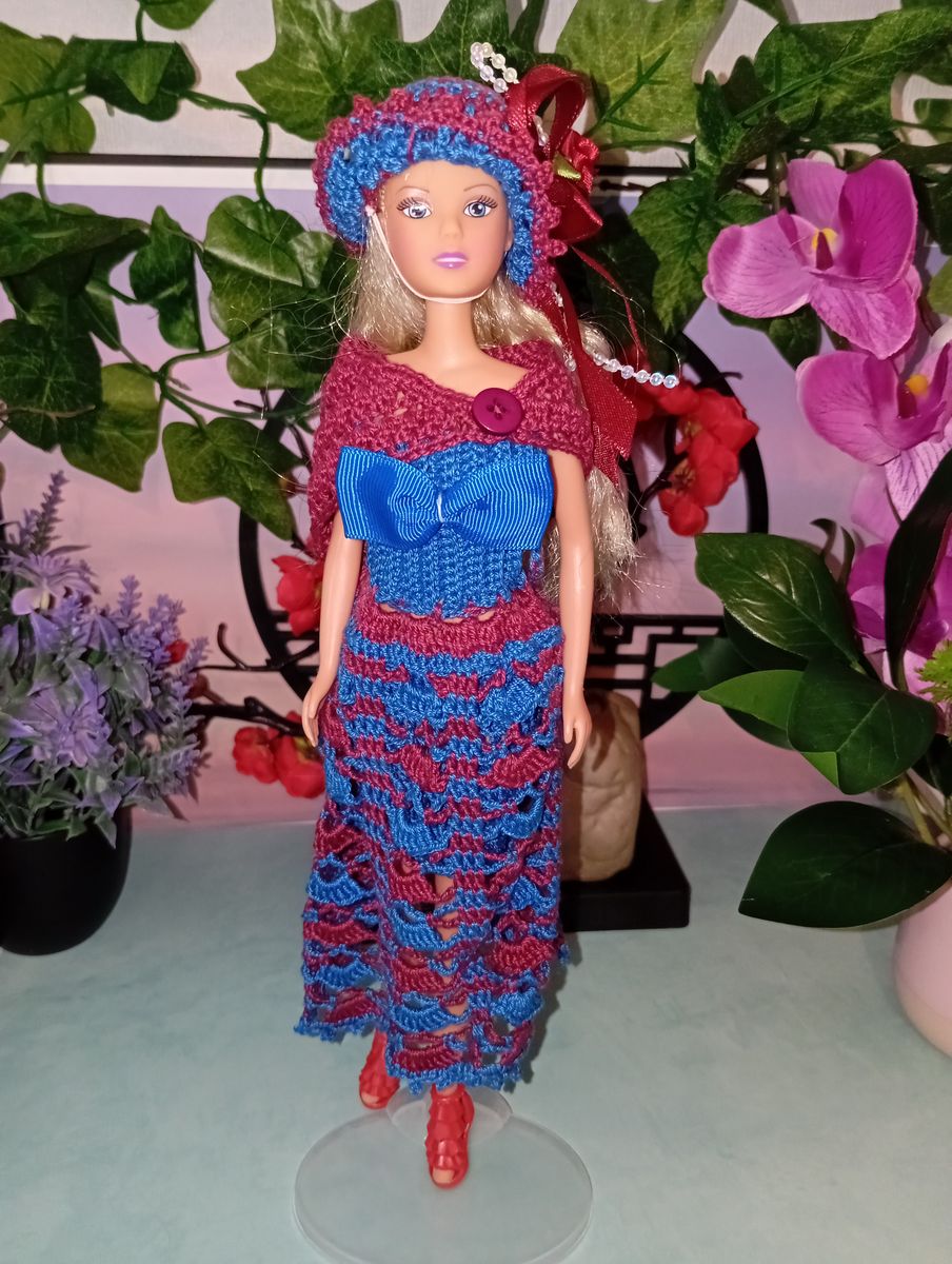 Robe bordeaux/bleu pour poupée type Barbie