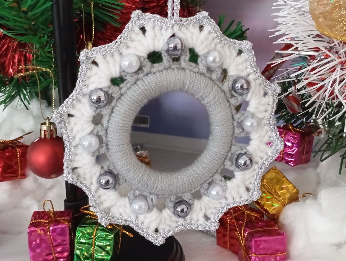 Petite couronne de Noël Grise/Blanche