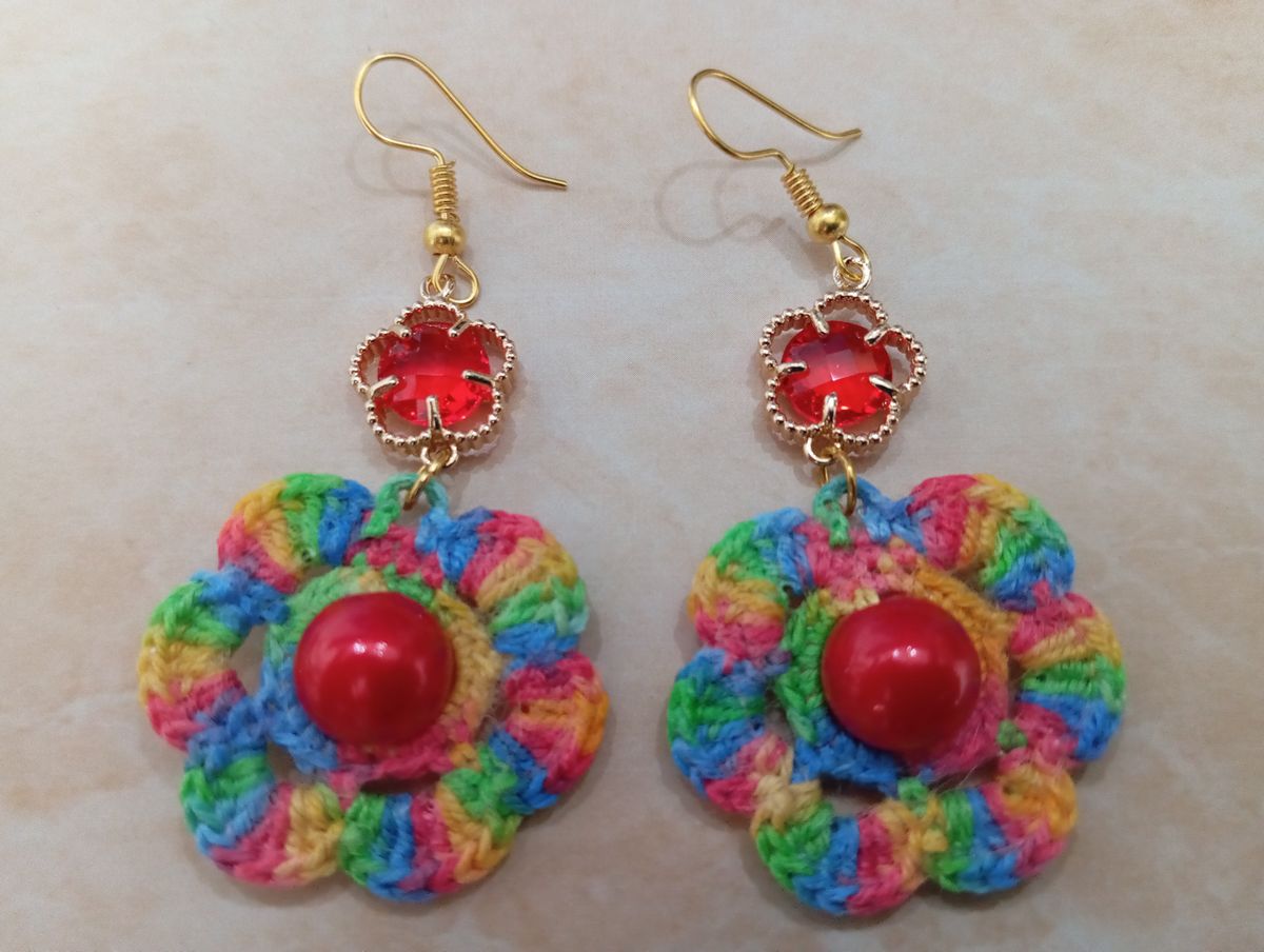 Boucle d'Oreille multicolore avec perle