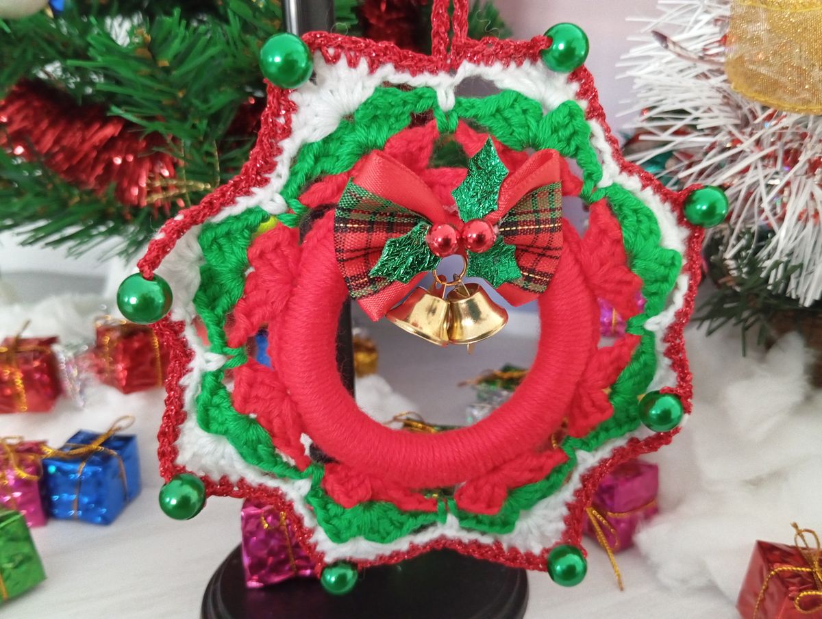 Petite couronne de Noël rouge/verte/blanche