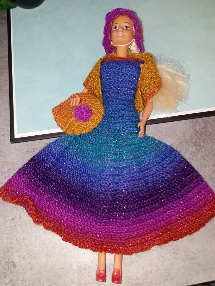 Robe bleu dégradé pour poupée type Barbie