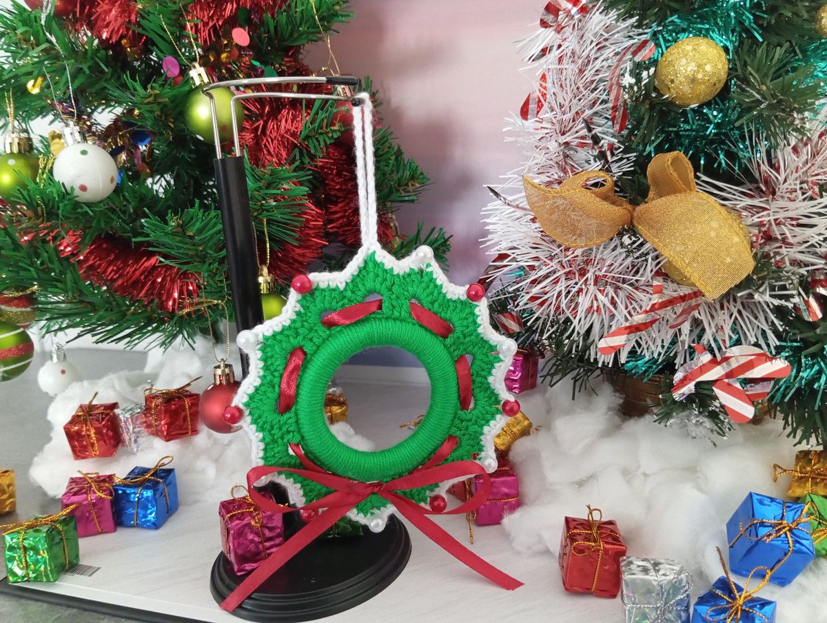 Petite couronne de Noël verte/blanche