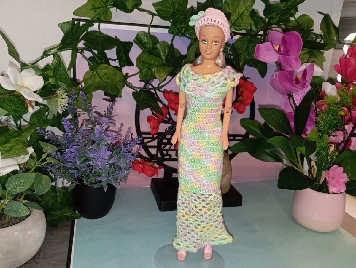 Robe longue pastel pour poupée type Barbie
