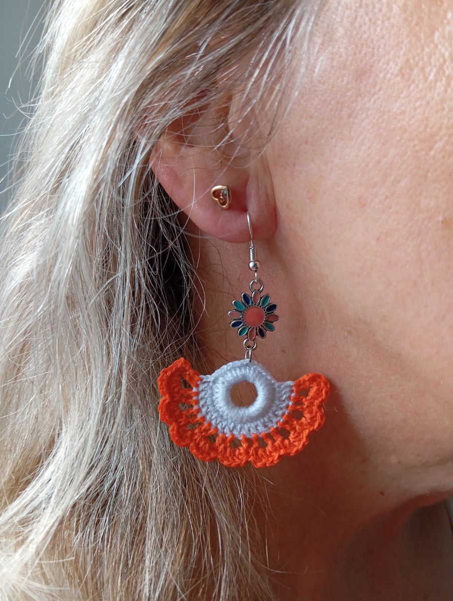 Boucle d'Oreille éventail orange/blanche