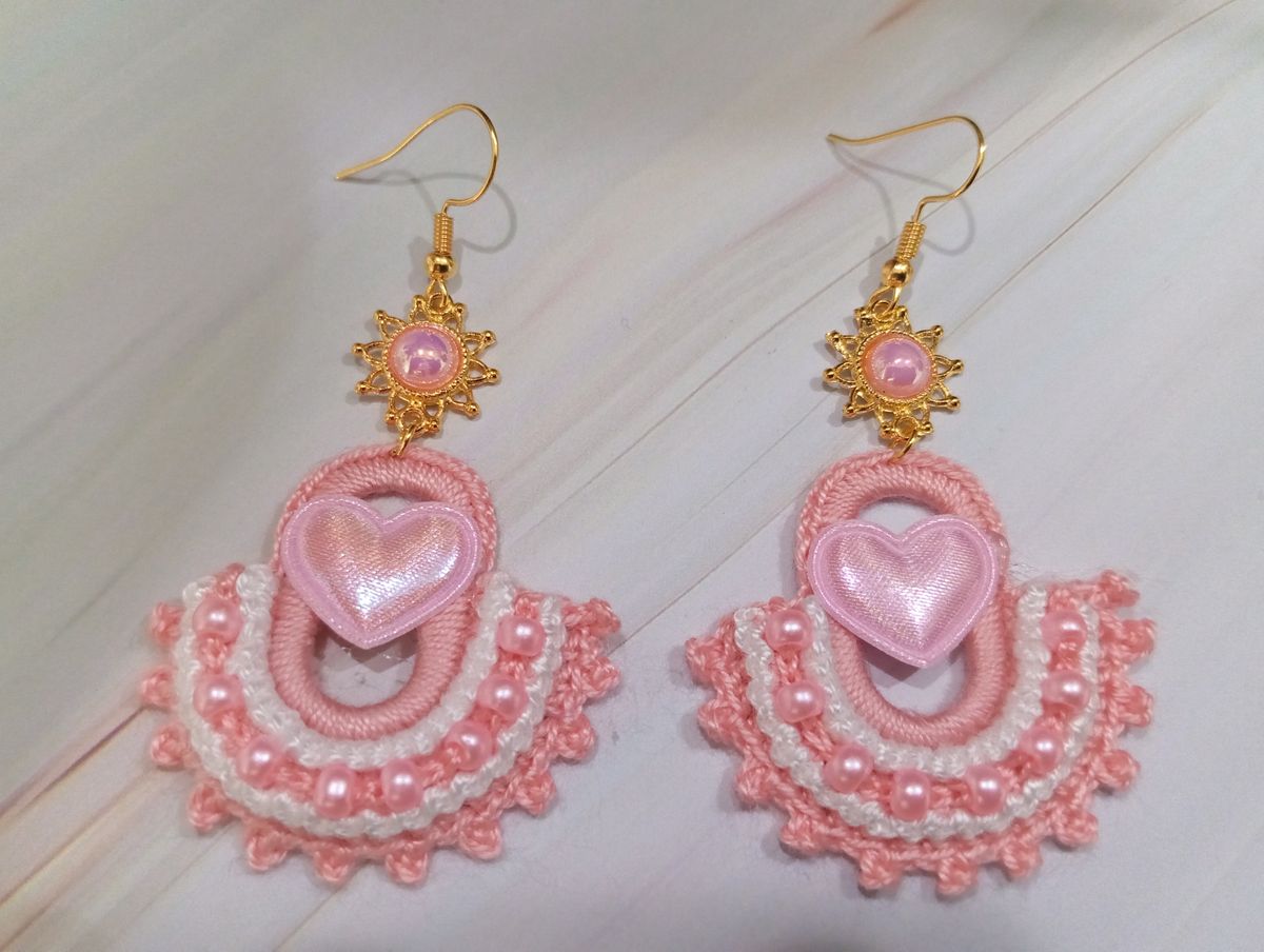 Boucle d'Oreille Rose/Blanche avec perles