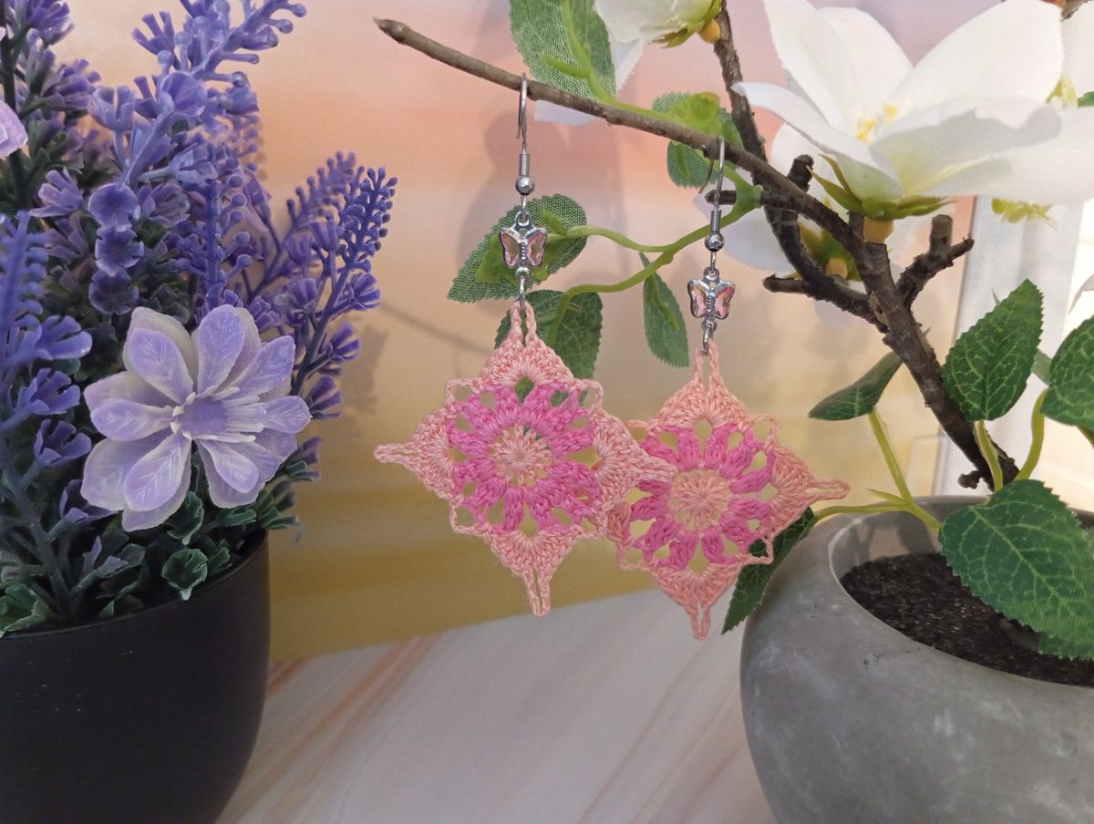 Boucle d'Oreille Rose