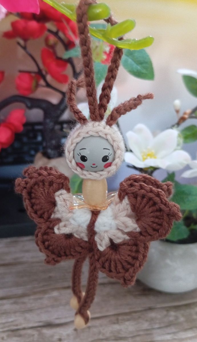 Petite fée porte-bonheur marron/beige
