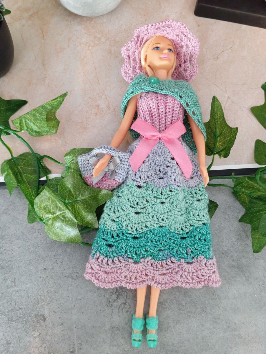 Robe bleu-gris/vert/rose pour poupée type Barbie
