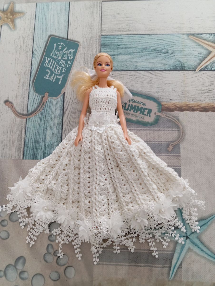 Robe de mariée blanche pour poupée type Barbie