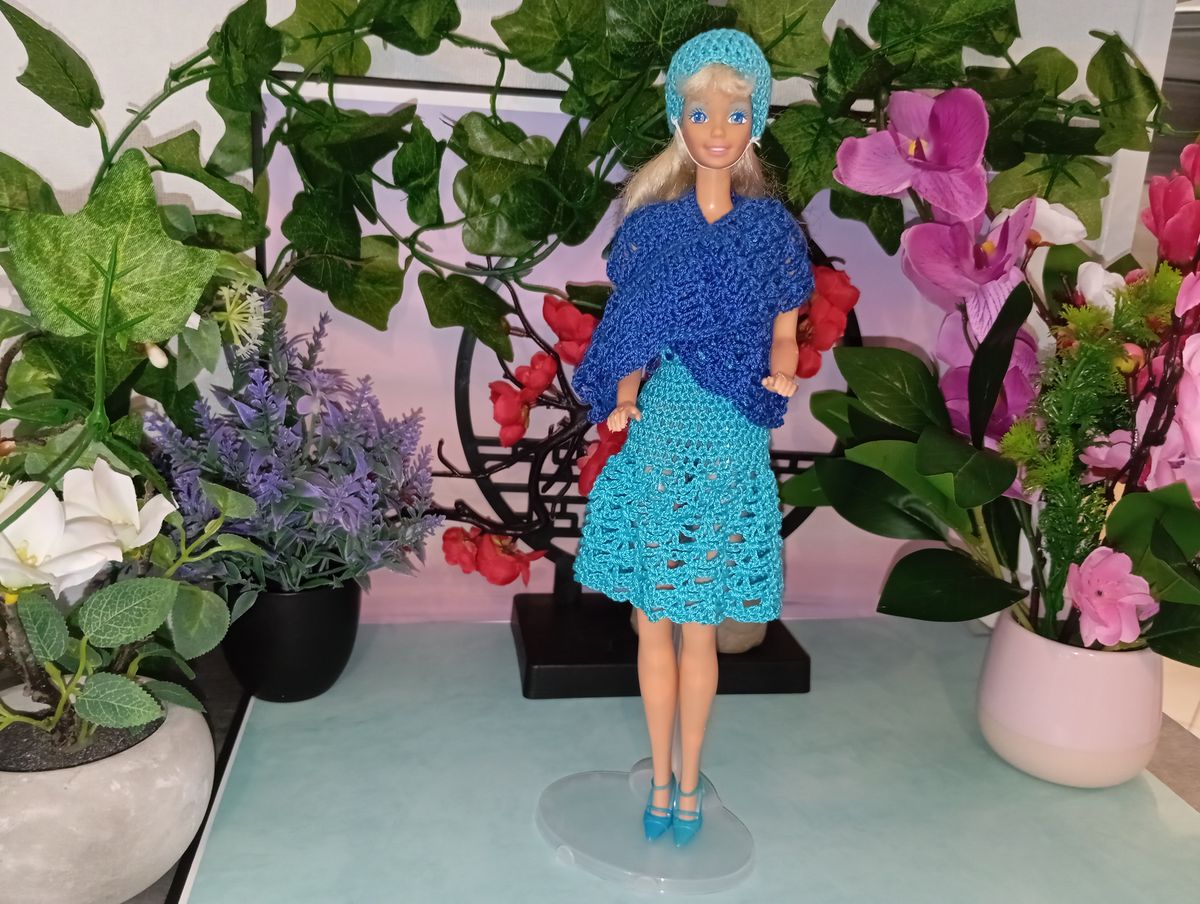 Robe courte bleu turquoise pour poupée type Barbie