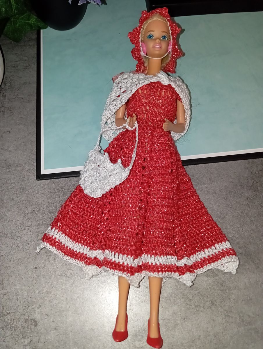 Robe blanc/rouge pour poupée type Barbie
