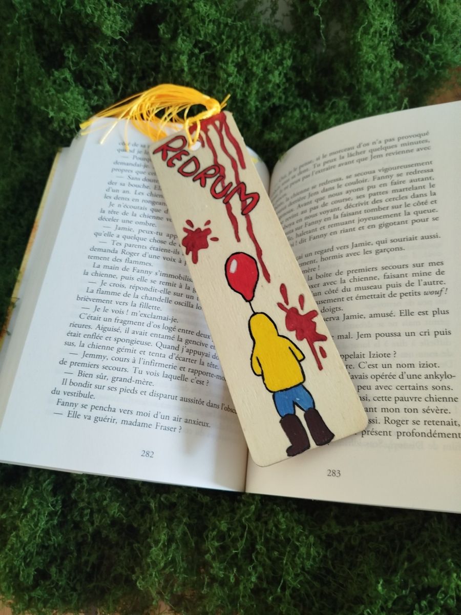 Marque-page artisanal – Frissons entre les pages